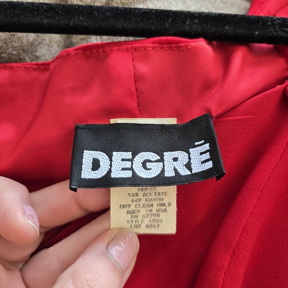 Perfect Little Red Dress - Picture 4 of 6